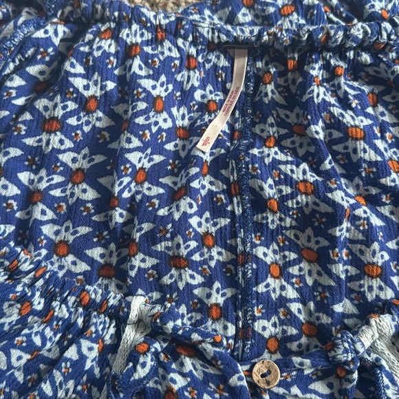 Free People Small Sunrise Printed Shirt Top Boho Floral Cottage-core - Picture 2 of 4